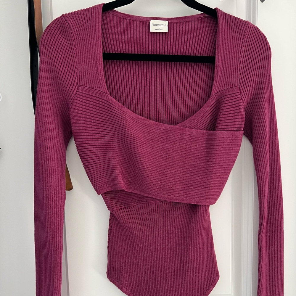 Abercrombie Ribbed Long Sleeve Crop Top